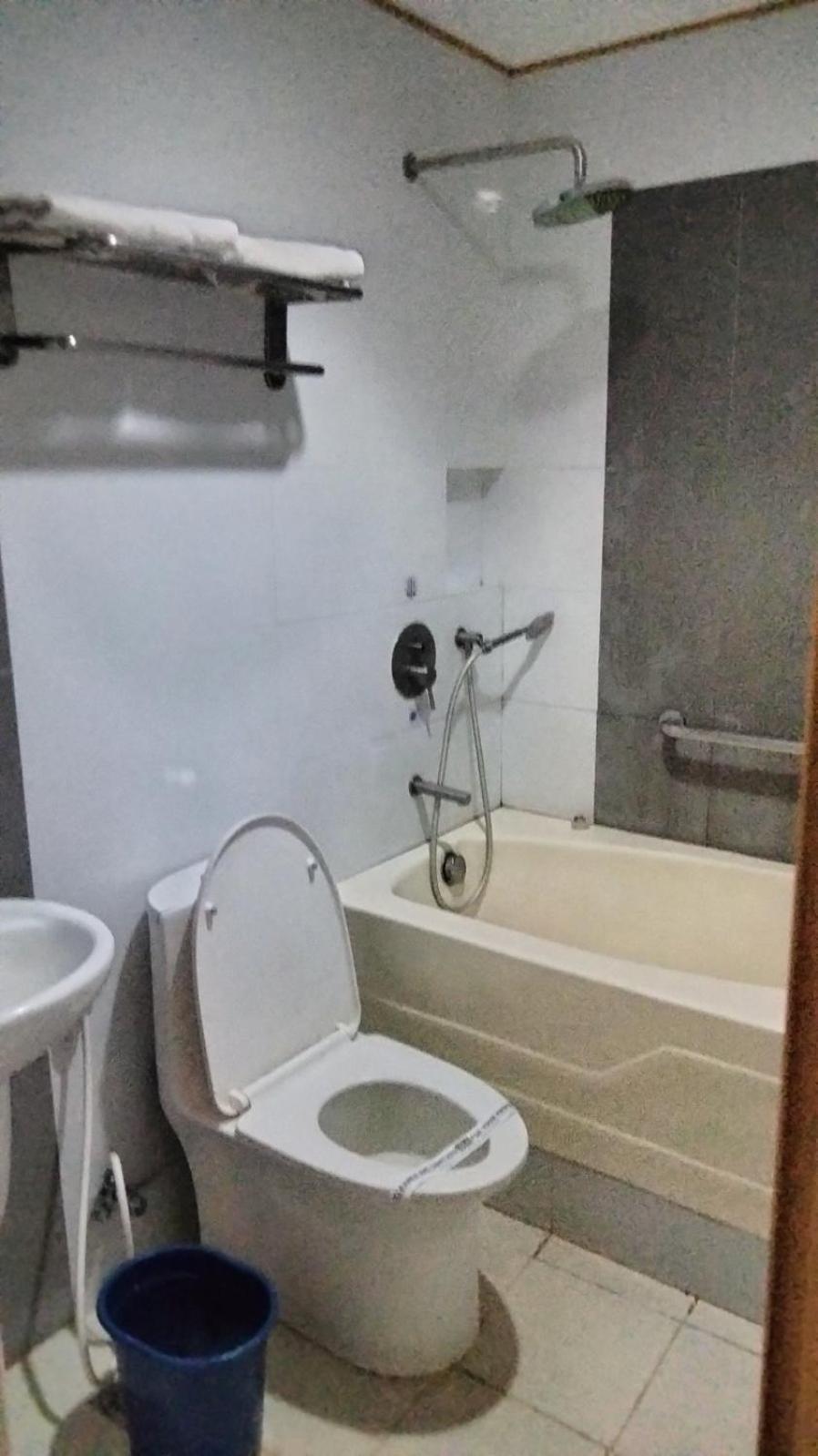 סנטה רוזה Hotel Sogo Sta Rosa מראה חיצוני תמונה