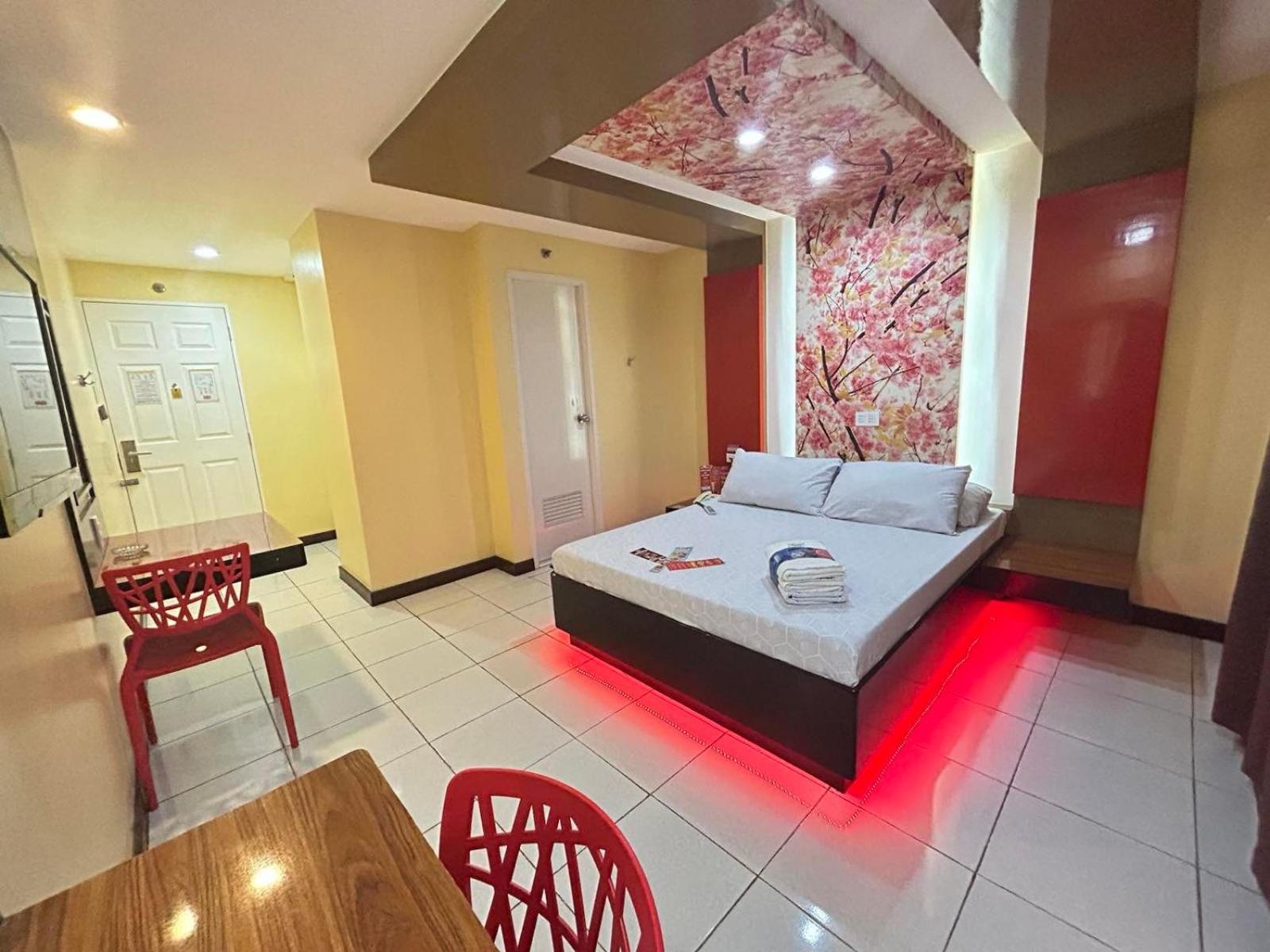 סנטה רוזה Hotel Sogo Sta Rosa מראה חיצוני תמונה
